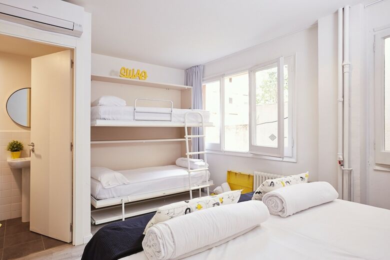 Hostal Free Hostels Barcelona