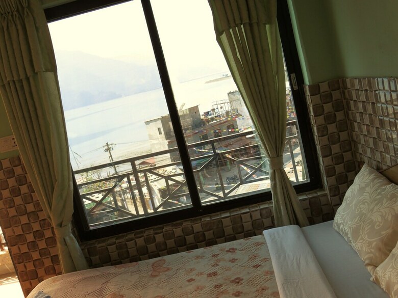 Hotel Lake Vision Guest House