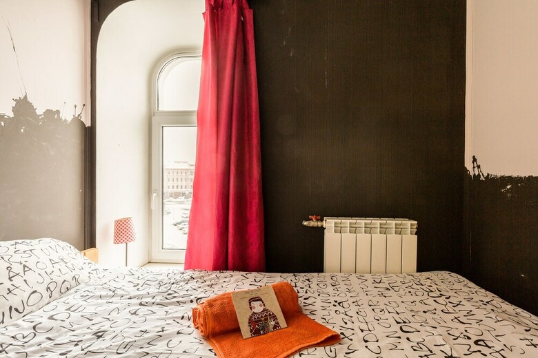 Hostal Whose Suitcase Hostel