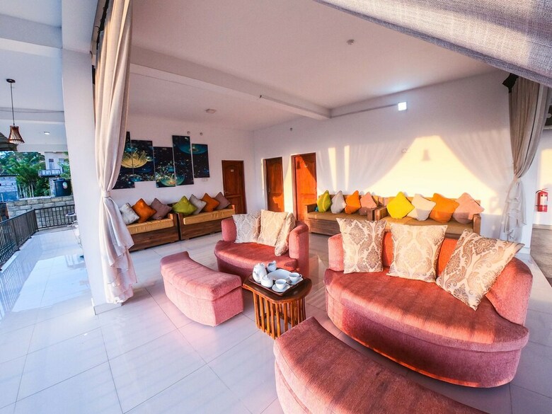 Romance Hills Hotel