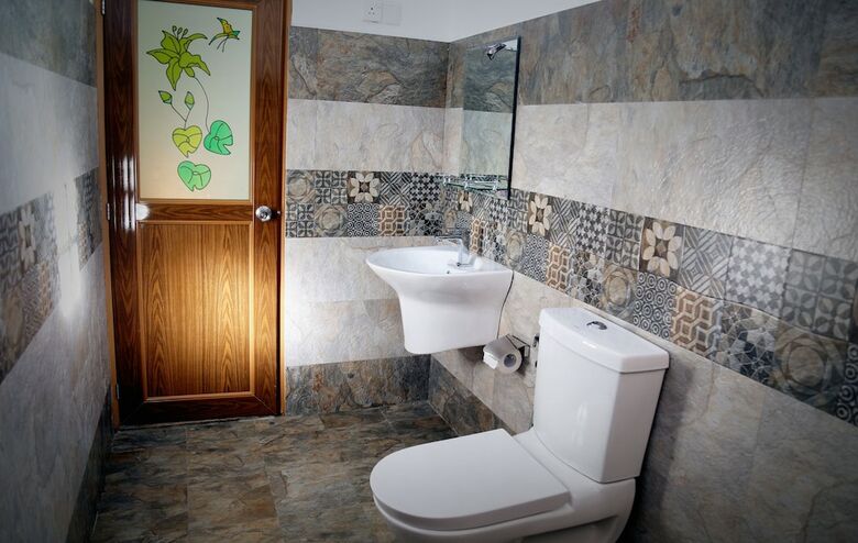 Romance Hills Hotel