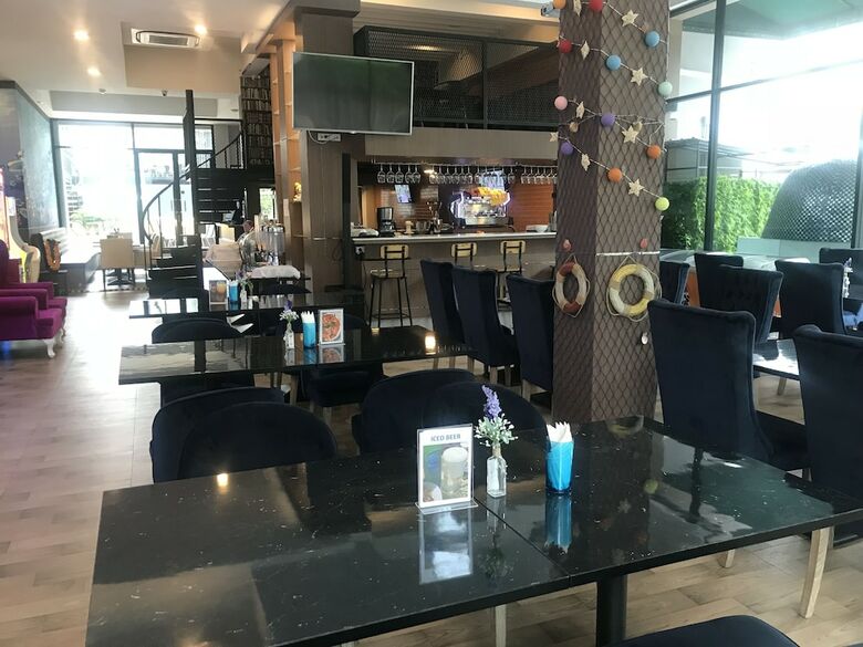 V20 Boutique Hotel By Locals