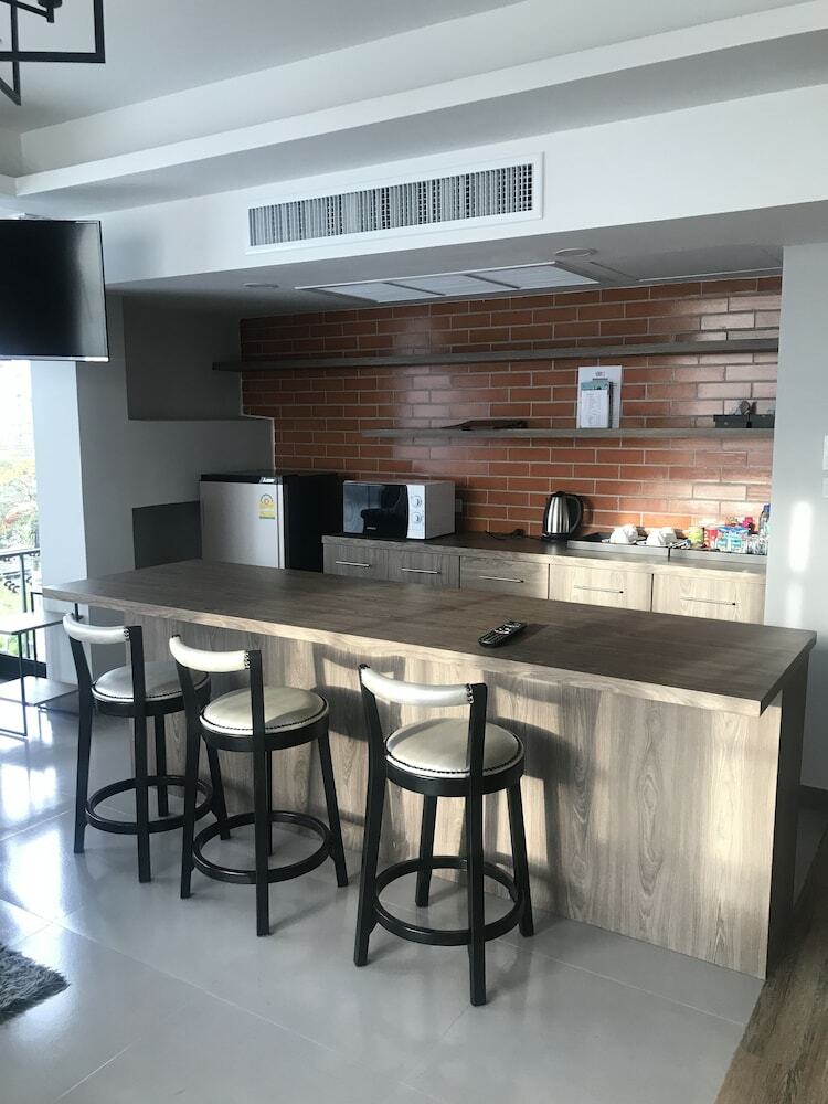 V20 Boutique Hotel By Locals