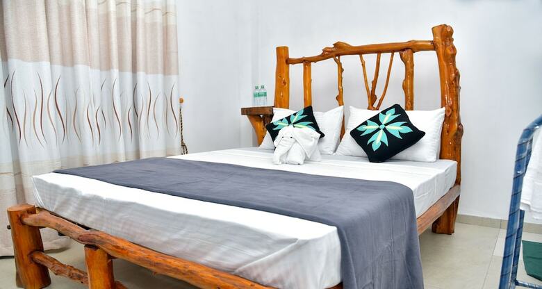 Hotel Yathra Mount Inn
