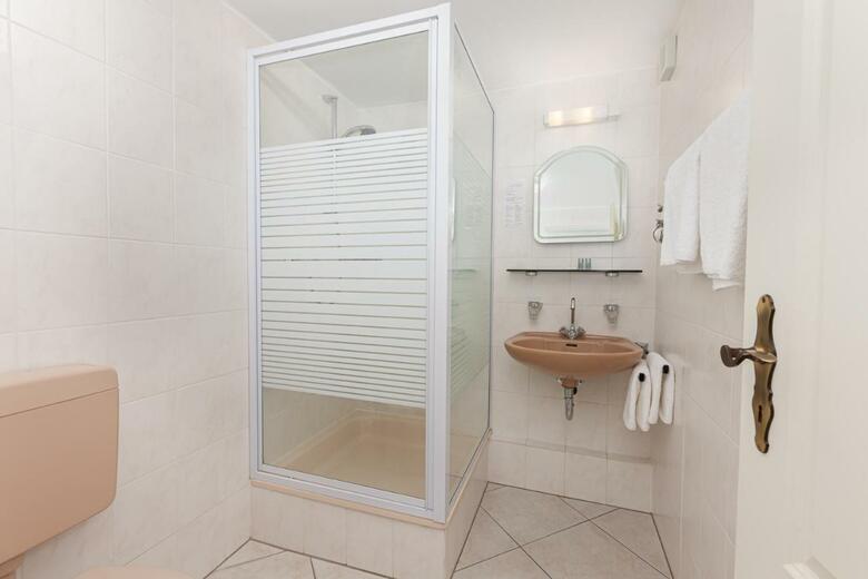 Hotel Landgasthof H�lzer