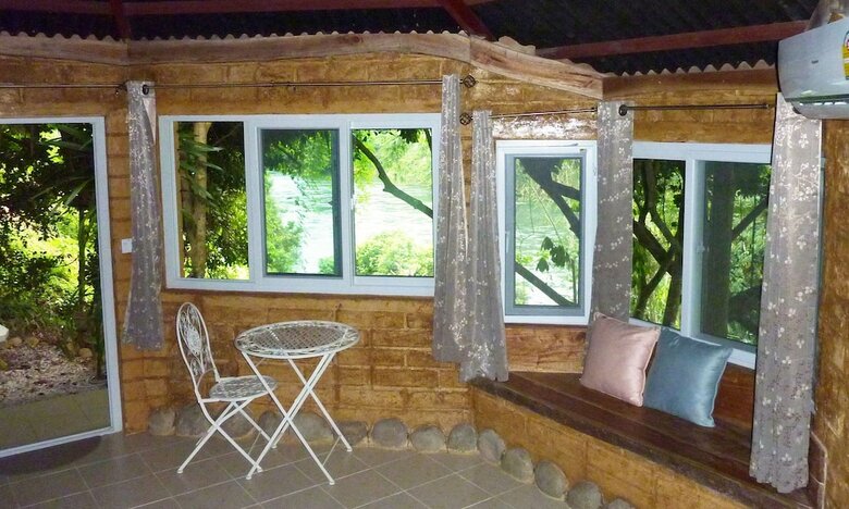 Hotel Baandin Chiewlarn Resort