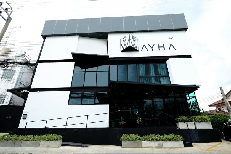 Hostal Wayha Hostel Don Mueang Airport