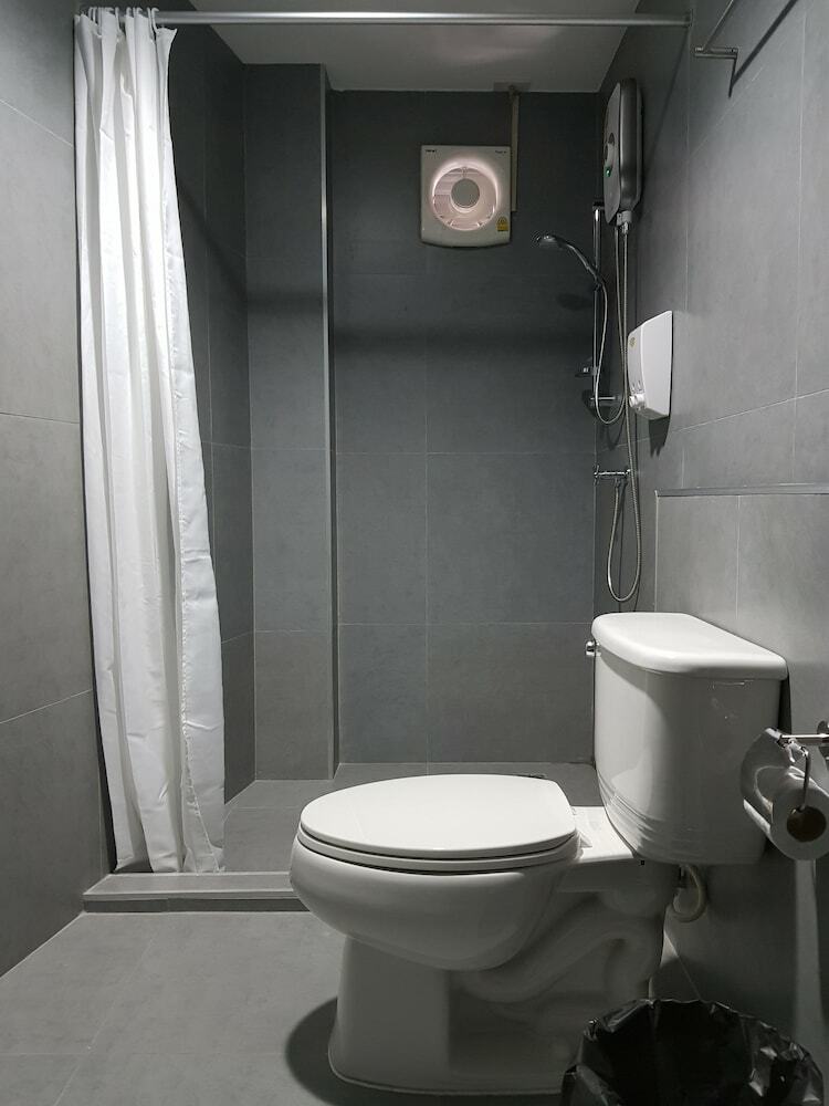 Hostal Wayha Hostel Don Mueang Airport