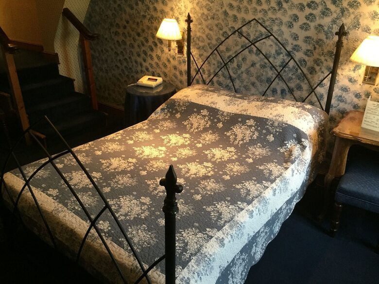 Posada Cross Keys Hotel