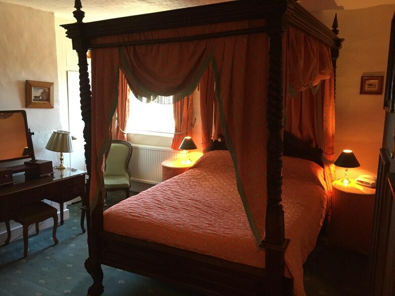 Posada Cross Keys Hotel