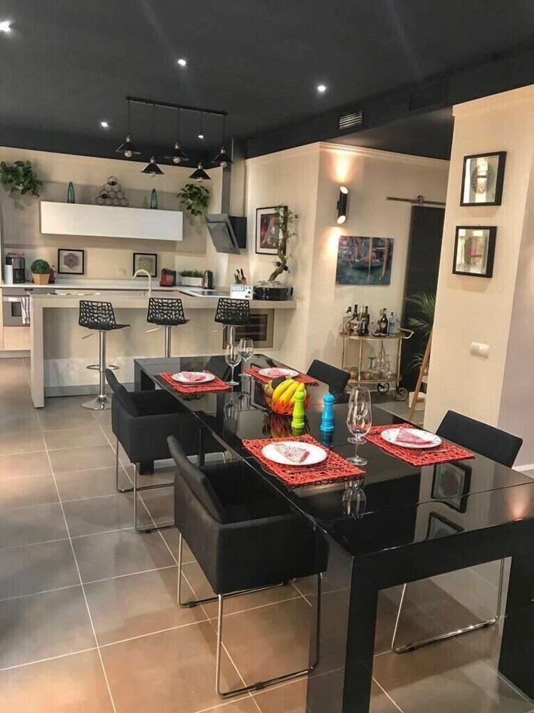 Apartamentos Iloftmalaga Puerta Nueva