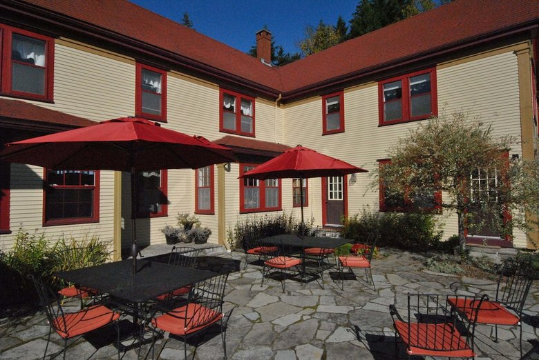 Hotel Dominion Hill Country Inn