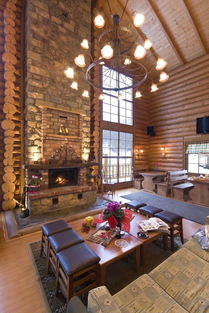 Hotel Sfendamos Wood Village