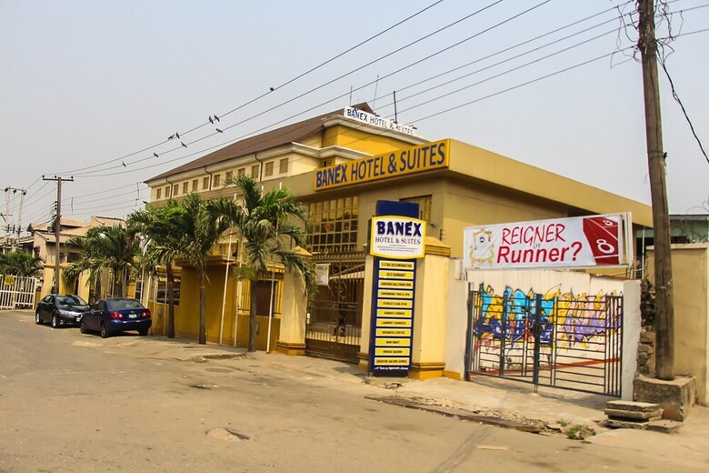 Banex Hotel And Suites
