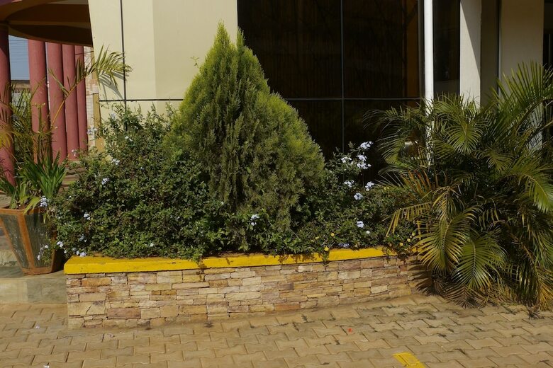 Rosaline Suites Hotel