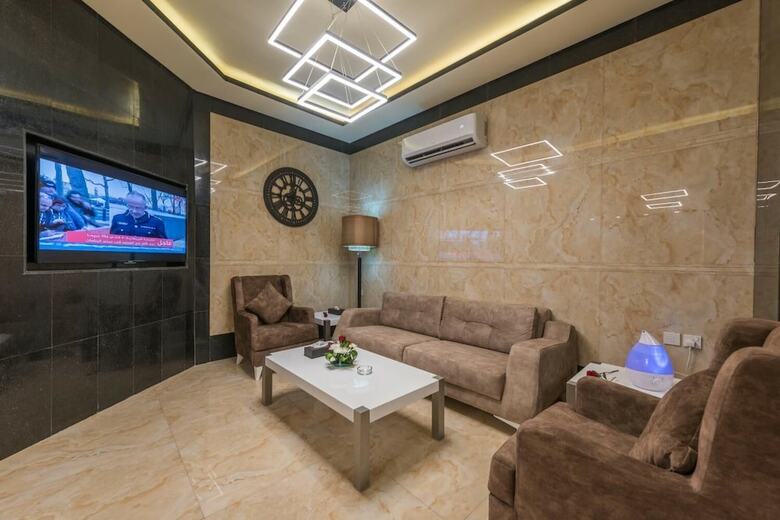 N Platinum Hotel
