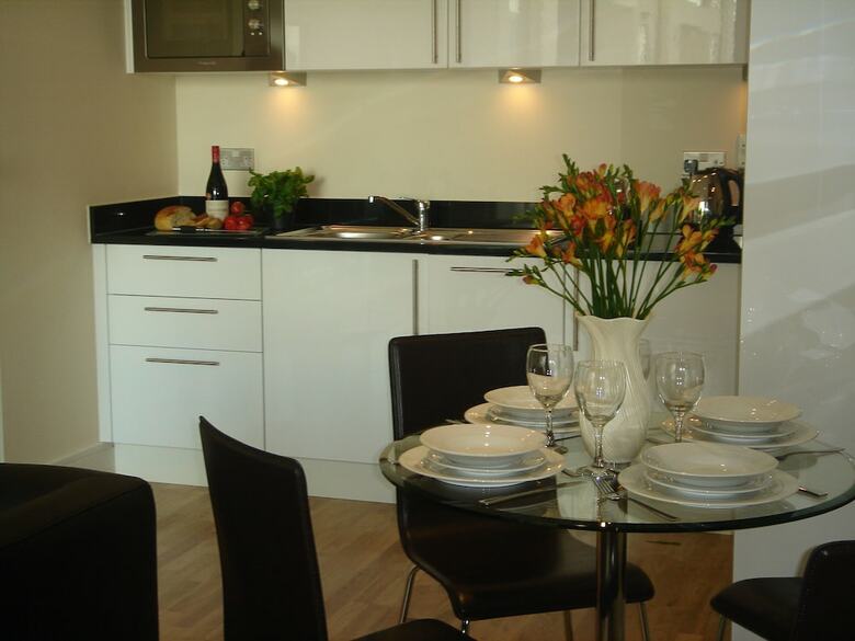 Apartamentos Lanterns Court