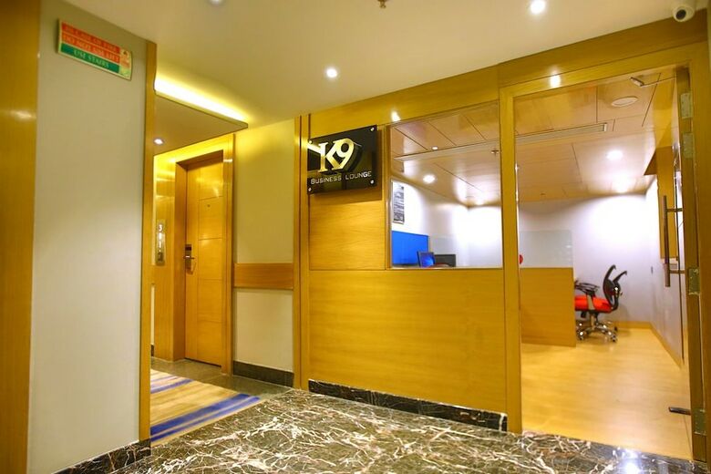 Hotel Regenta Central The Crystal