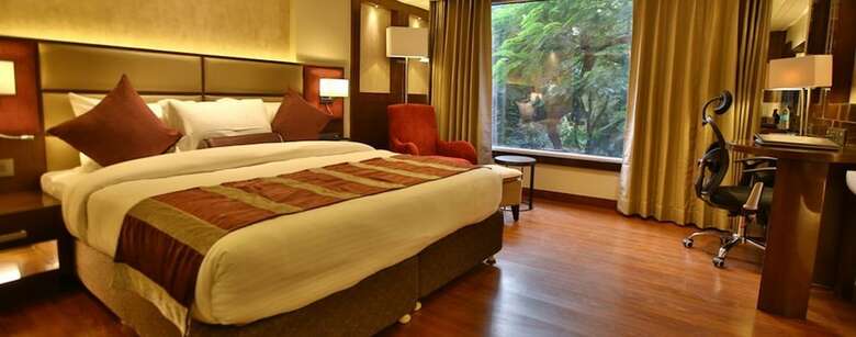 Hotel Regenta Central The Crystal