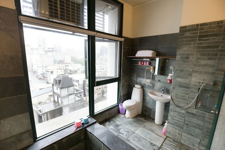 Quan Jia Hot Spring B&B