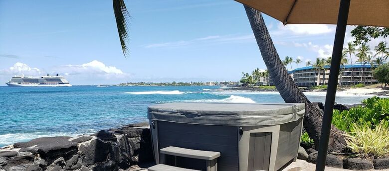 Honl's Beach Hale (big Island) By Redawning