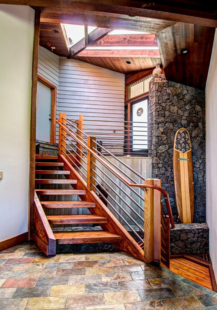 Ocean Soul (big Island) By Redawning