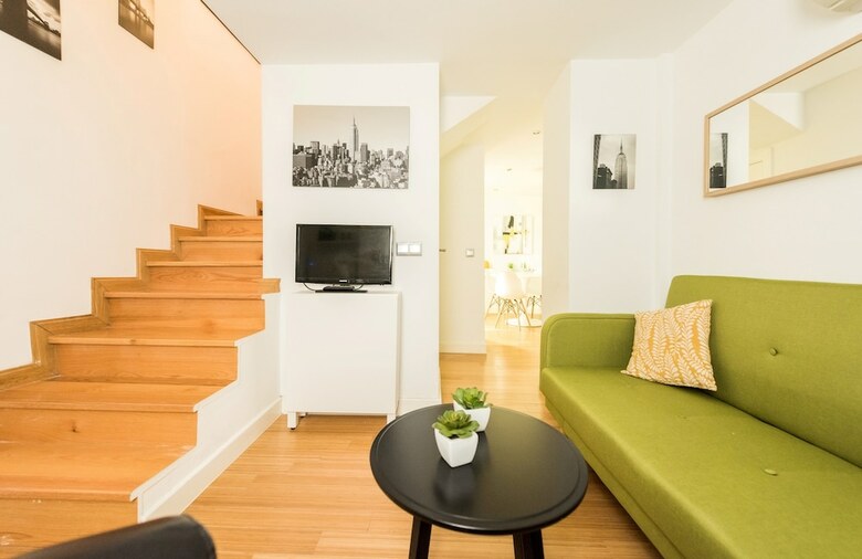 Apartamentos San Ant�n City Center