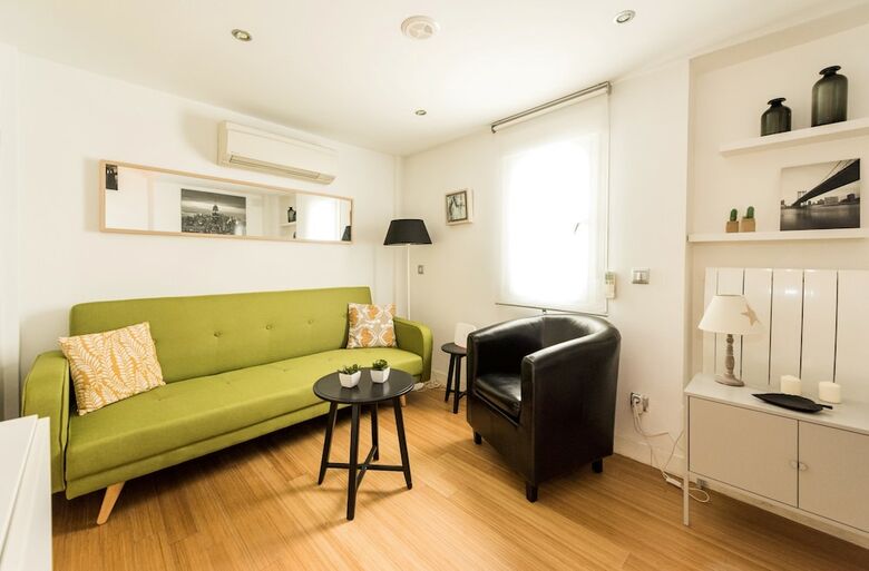 Apartamentos San Ant�n City Center