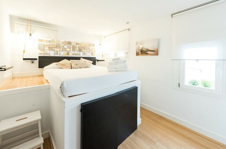Apartamentos San Ant�n City Center