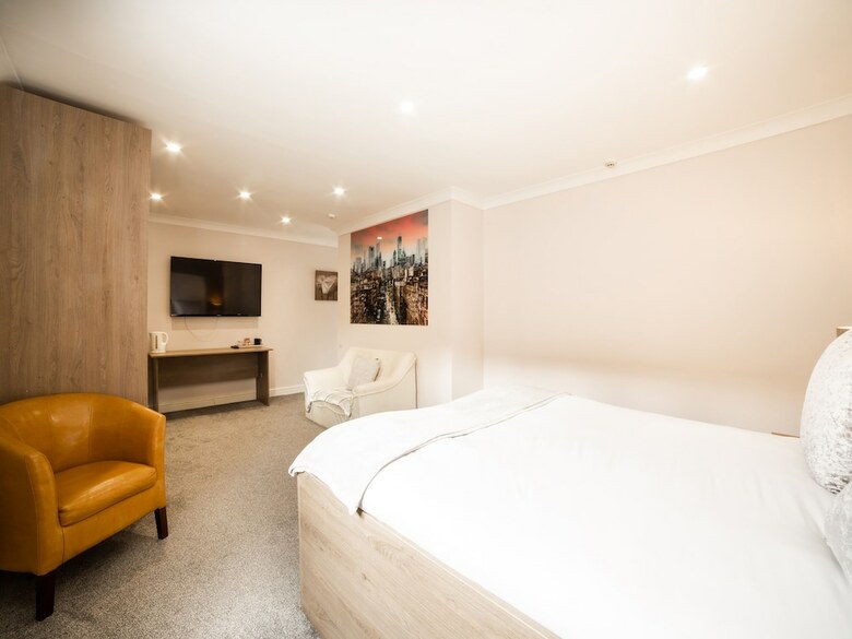 The White Horse Lodge Hotel