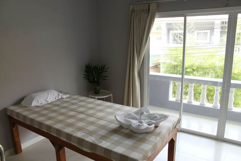 Hotel Isara Khao Lak