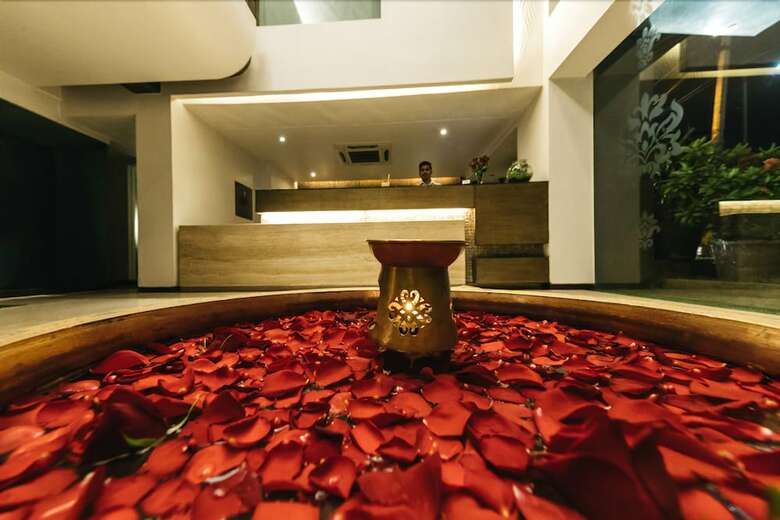 Hotel The Royale Senate Hebbal