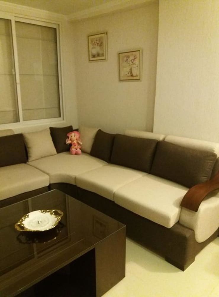 Hotel Bhurban Continental Golden Suite