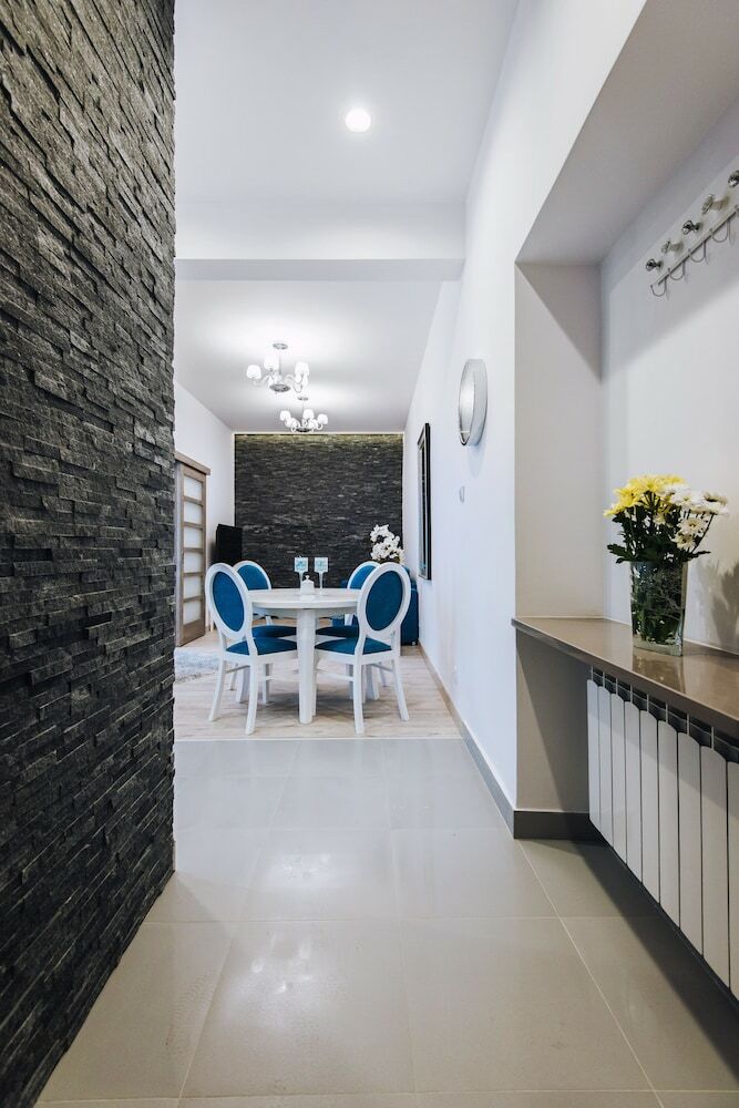 City Lights Apartments - Bosacka