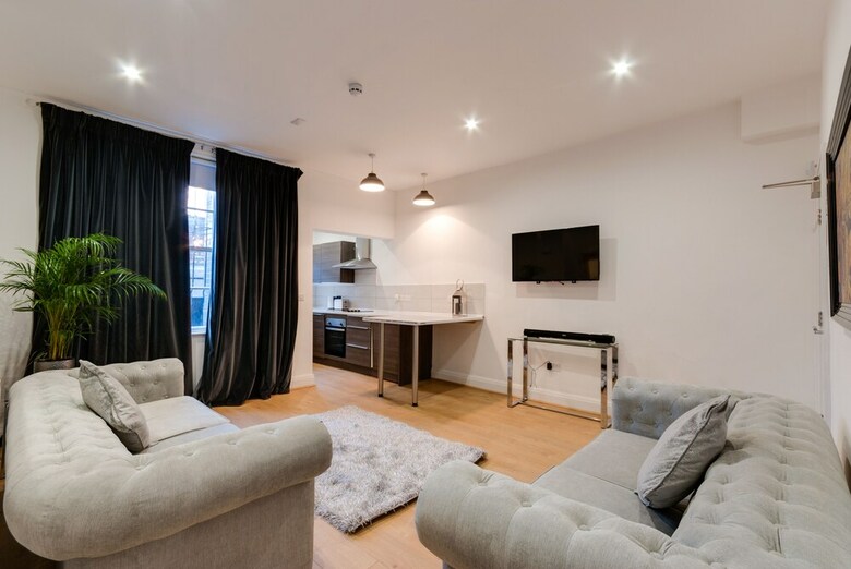 43 Knight Street Apartments
