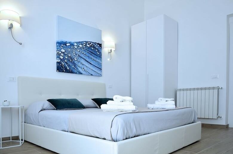 Duca 70 Suite Home