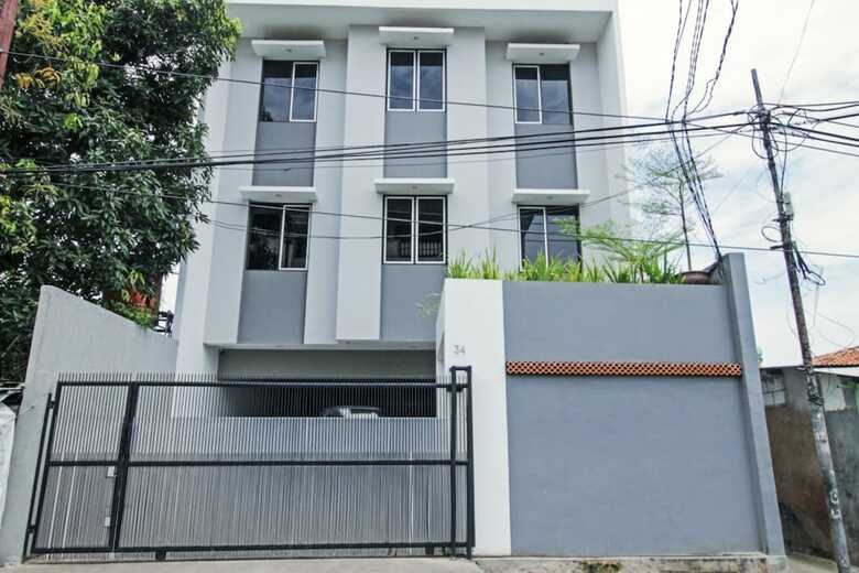 Hotel Reddoorz @ Raya Kelapa Dua