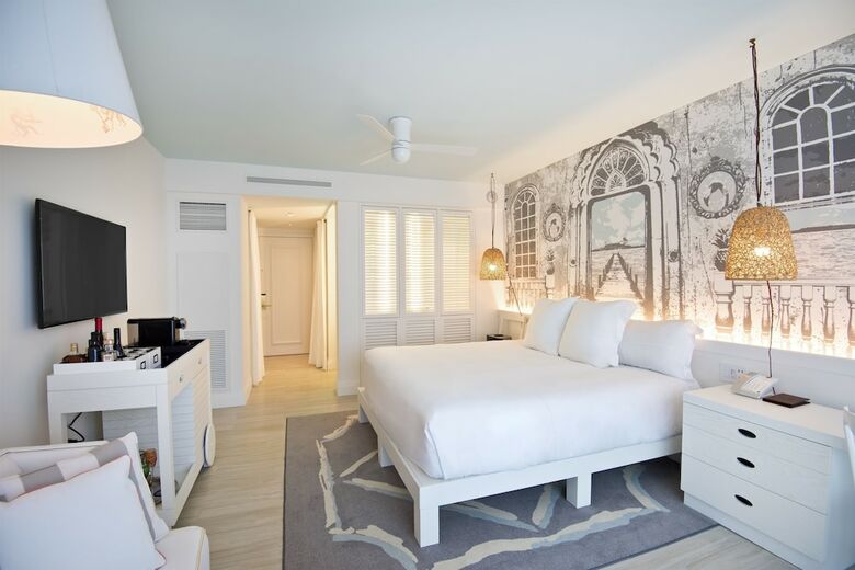 Hotel Sls At Baha Mar