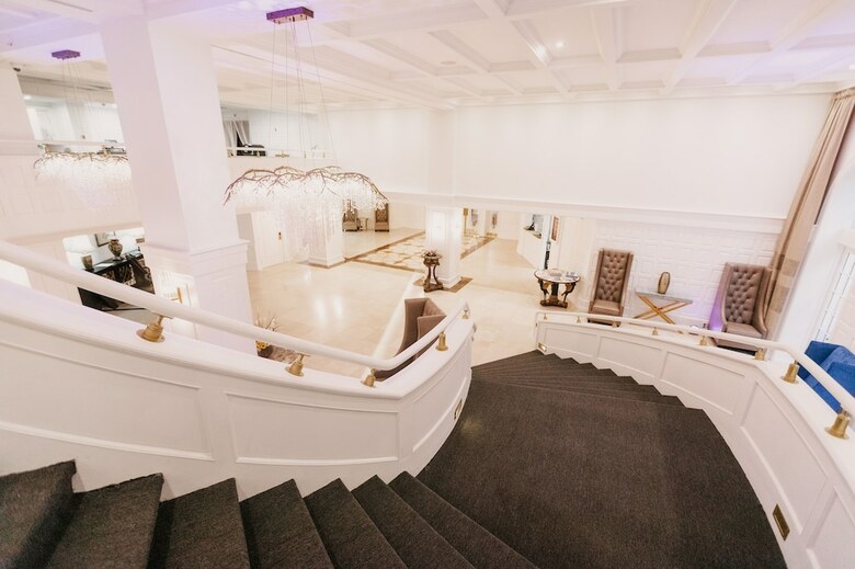 Aparthotel Alexander By Design Suites