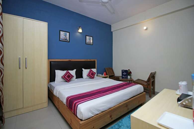 Oyo 9046 Hotel Metro Star