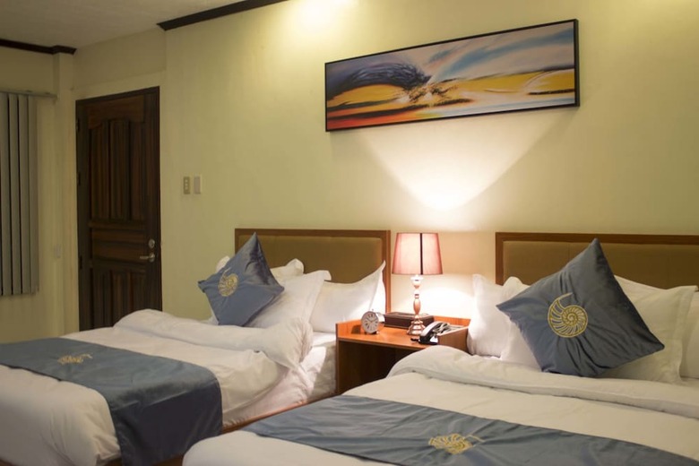 Hotel Costa Palawan Resort