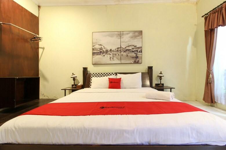 Hotel Reddoorz Plus @ Palagan