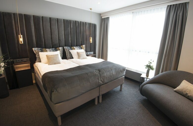 Hotel B14 Apartments & Rooms