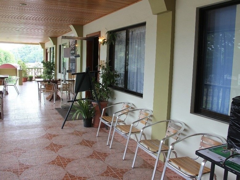 S & C Hotel Suites And Apartments