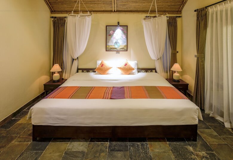 Hotel Mai Chau Villas