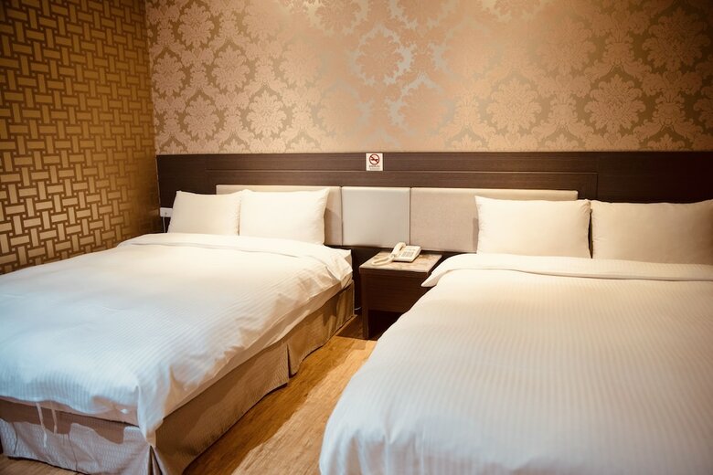 E Hotel