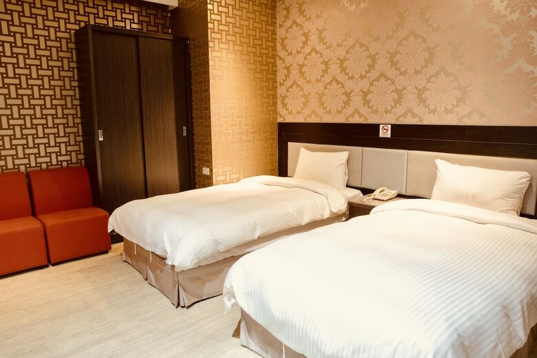 E Hotel