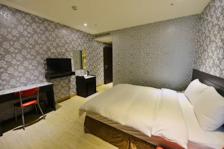 E Hotel