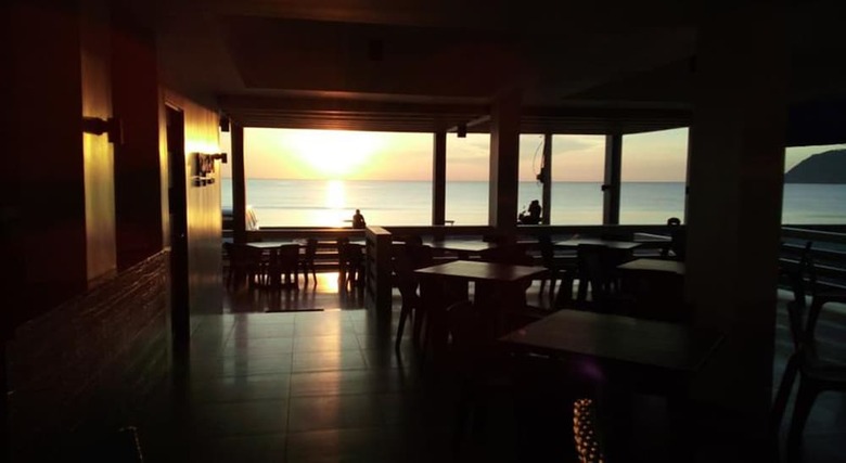 Hotel Playa Azul Baler