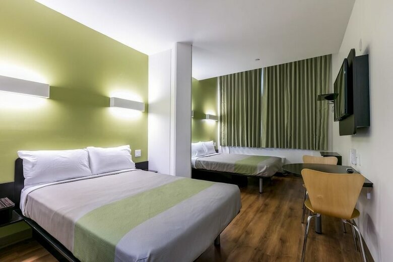 Hotel Feather Factory